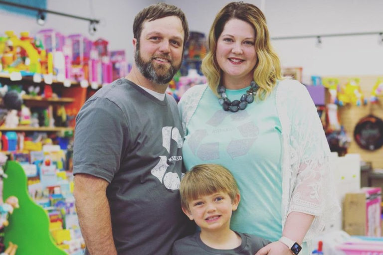 Kid to Kid franchise customers with child